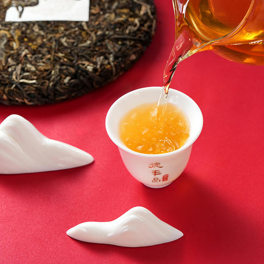 德丰昌生肖饼普洱生茶【玉兔呈祥】2022年 商品图5