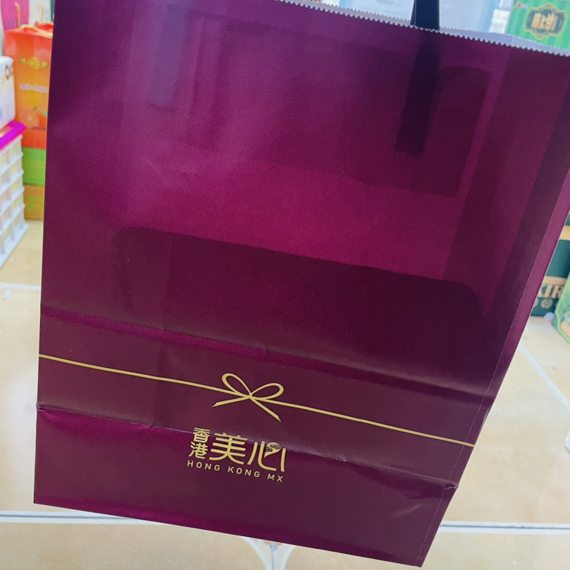 【美心蛋卷】巨好吃蛋卷——香港美心蛋卷初呷，外层的糖衣会首先化开，甜而不腻；轻咬，是可口的酥脆，入口即化