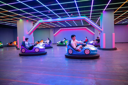 【锦华万达】游玩攻略.潮玩街区开业啦~7000㎡玩乐空间，50+潮玩项目，开业预售，99元抢原价198元单人畅玩票，全天不限时畅玩，周末节假日通用，有效期至4月30日 商品图1