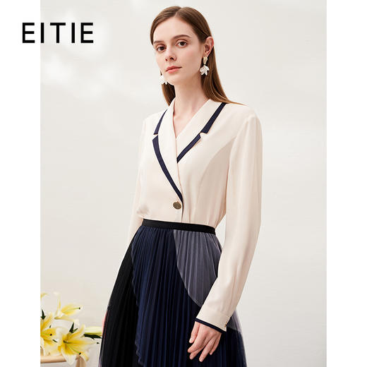 EITIE爱特爱春季新款设计感衬衣V领收腰显瘦通勤简约百搭气质上衣6909603 商品图0
