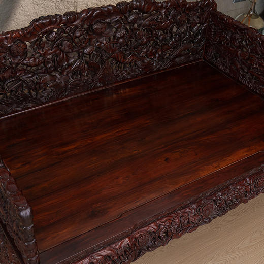 二十世纪 红木透雕荷花纹罗汉床 商品图2