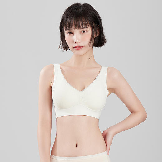 都市丽人Vbra内衣无尺码中厚3/4杯蕾丝文胸三排无钢圈LB368K 商品图0