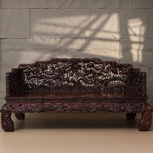 二十世纪 红木透雕荷花纹罗汉床 商品图0