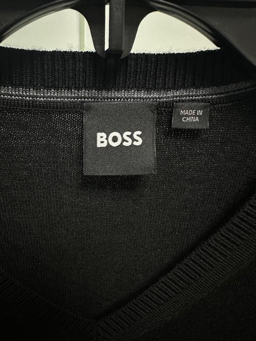 Hugo Boss 100%新剪羊毛V领羊毛衫 商品图11