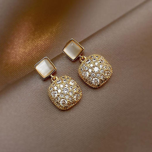 JU-A3826韩国百搭方形猫眼石耳钉新款潮锆石微镶感耳环女耳饰品 商品图3