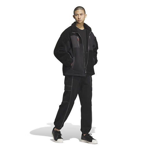 阿迪达斯 （adidas）三叶草抓绒衣新年款男春季户外保暖夹克仿羊羔绒运动外套HY7285 商品图2