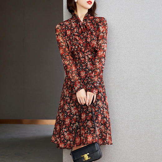 QL 123-2601连衣裙中长款显瘦碎花时尚减龄气质裙 商品图0