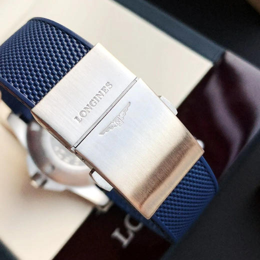 ZF浪qin康卡斯L3.781.4.96.9，腕表尺寸41X12mm，荣耀降临。劈波斩浪，勇往直前。ZF出品，必属精品。尺寸41X12mm，搭配正品一致的定制版一体机芯，自动机械机芯，橡胶表带，密底❕ 商品图8