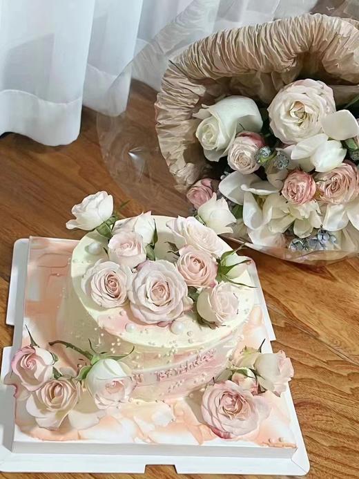 黑巢-黑巢-被爱花包围生日蛋糕生日蛋糕 商品图0