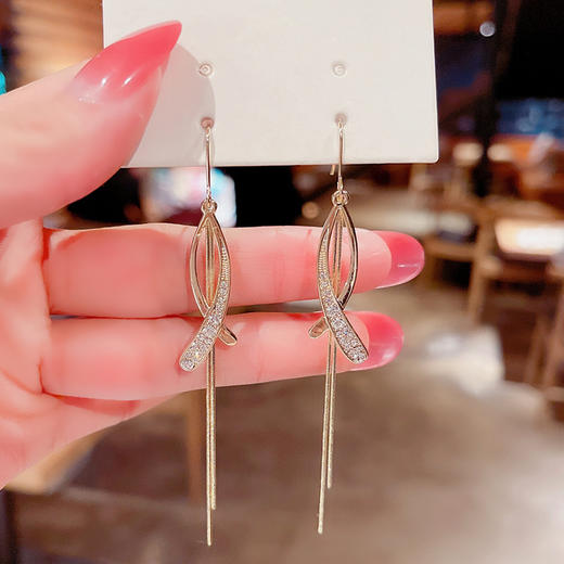 JU-G2133新款流苏耳环女气质长款感耳坠圆脸显瘦的仙个性耳钩女 商品图0