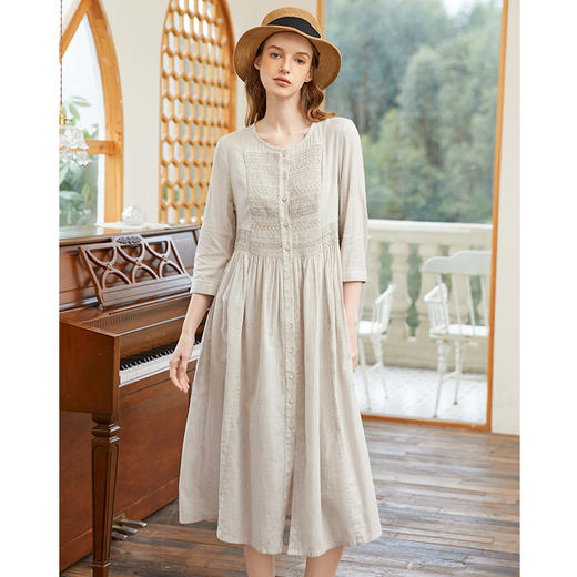 Famecoco范可儿细条纹打揽七分袖连衣裙圆领温柔气质长裙FAB1FA015 商品图3