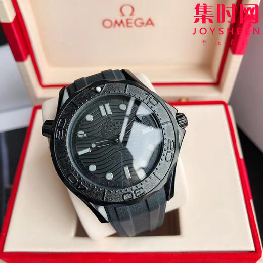 欧米茄海马系列300米“黑武士”潜水腕表 回馈来袭！
【机芯】搭载进口西铁城全自动机械机芯 商品图2