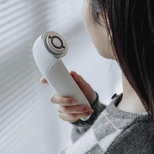 【1.9 大牌再降价】refa射频美容仪RAISE发光机（柜价4000+） 商品图2