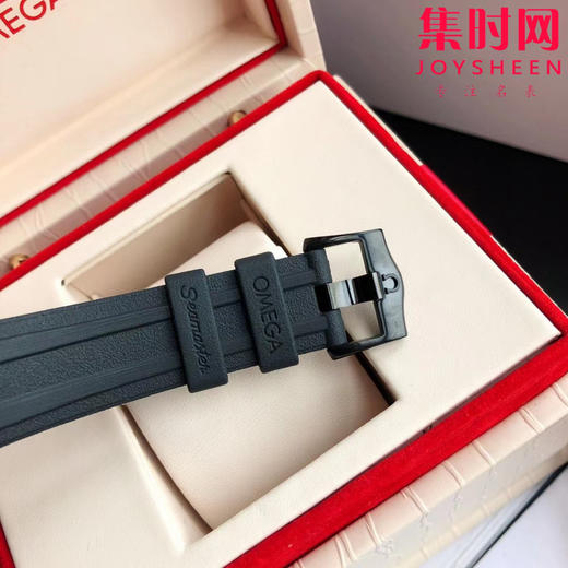 欧米茄海马系列300米“黑武士”潜水腕表 回馈来袭！
【机芯】搭载进口西铁城全自动机械机芯 商品图8