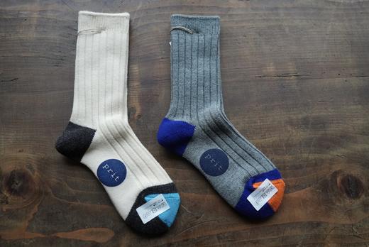 Prit灰米白袜子 商品图1