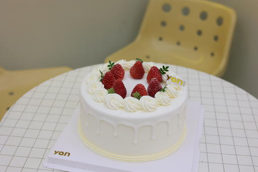 纯白草莓淋面 商品图0