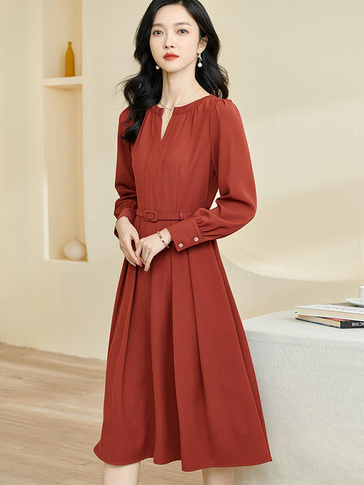 剩S 米思阳2026春季新款优雅小v领连衣裙气质纯色收腰大摆中长裙0197 商品图2