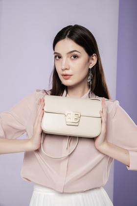  时髦精选手的X档案 