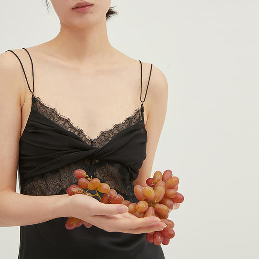 蕾丝镂空拼接 SANGLUO桑罗蕾丝镂空吊带裙  桑蚕丝礼服吊带睡裙【本商品不支持使用优惠券】 商品图3