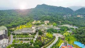 暑期大促❗️ 周末不加价【罗浮山绵州酒店】
🛝住亲子酒店玩转三大主题乐园！
♨️泡罗浮山资格热矿温泉