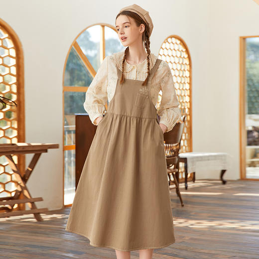 famecoco范可儿复古高腰背带裙春季刺绣棉麻大摆连衣裙女FAB1FE001 商品图1