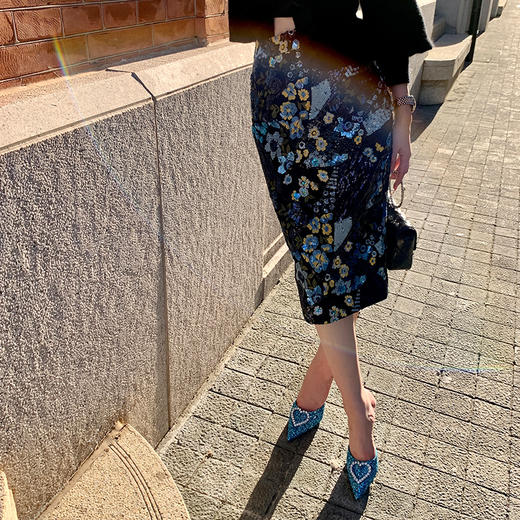 【大货福利，不退不换】  人间富贵花 重工高定珠片绣花贵妇半裙 商品图2