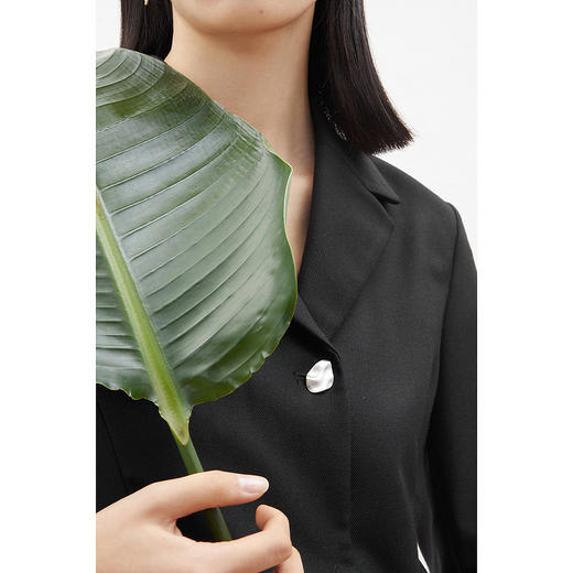 【商场同款】麦檬春异型一粒扣装饰鱼尾下摆设计连衣裙5CC290111 商品图3