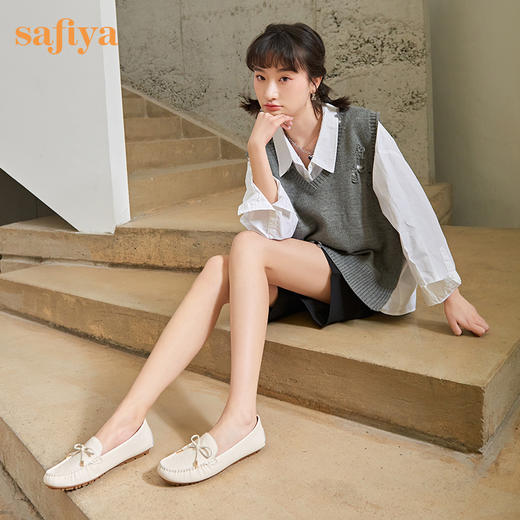 Safiya/索菲娅 舒适软底一脚蹬2023年春款新品百搭浅口防滑豆豆鞋 SF31111122/SF33111122 商品图2