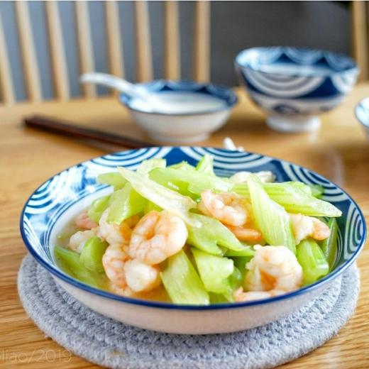 有机水果西芹，现摘现发，节后西芹生长周期较长，部分叶子可能老些，自行摘去即可（顺丰包邮，云南海南新疆西藏不发货） 商品图6