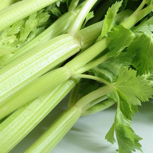 有机水果西芹，现摘现发，节后西芹生长周期较长，部分叶子可能老些，自行摘去即可（顺丰包邮，云南海南新疆西藏不发货） 商品图1