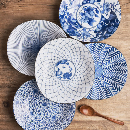 日本进口有田烧釉下彩陶瓷日式料理和风大拉面碗 椭圆盘深盘礼盒装 商品图1