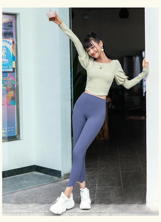 【裸感】秋冬带胸垫运动上衣泡泡袖后背U领长袖T恤 商品图2