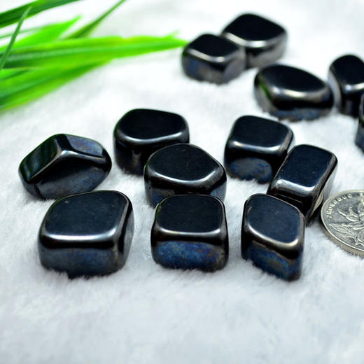 赤铁矿 3cm左右  4颗  矿石小把玩手把件 家居办公室装饰桌面摆件 商品图0