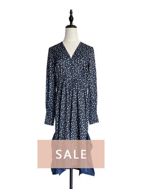 TYNVIE 拼接裙摆V领复古款长袖连衣裙-蓝碎花