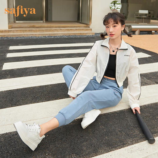 Safiya/索菲娅 舒适一脚蹬2023年春季新款厚底内增高百搭休闲板鞋 SF31112051 商品图2