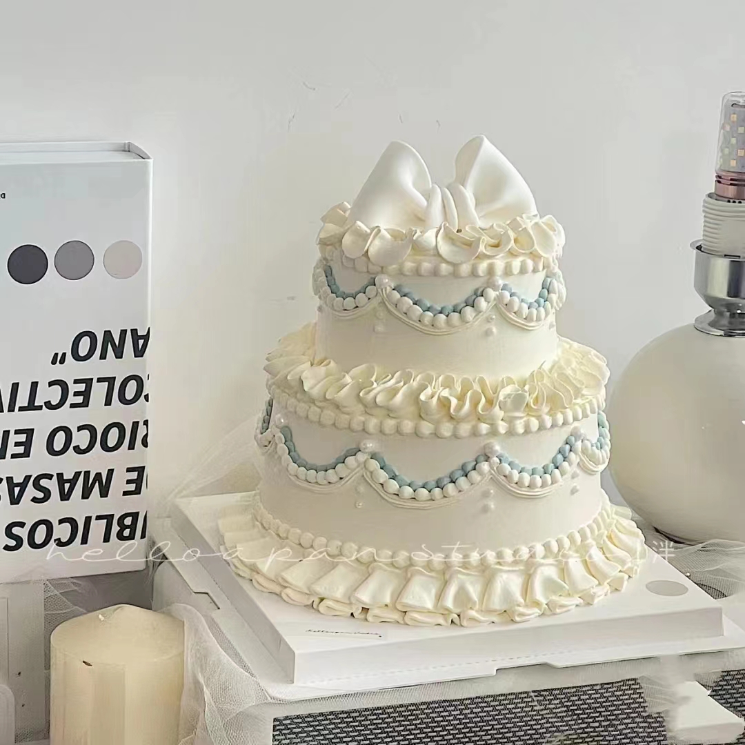 黑巢-纯白复古蝴蝶结蛋糕生日蛋糕