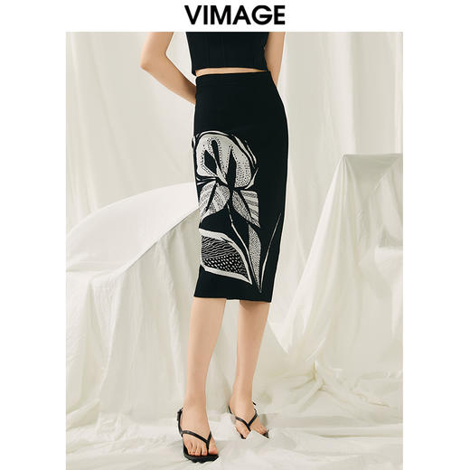 VIMAGE纬漫纪春季新款高腰复古印花半身裙 V1901507 商品图2