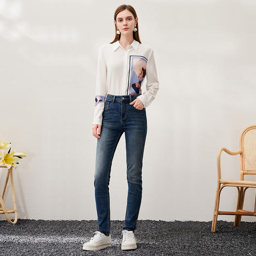 EITIE爱特爱春季新款时尚气质印花衬衫女上衣6909606 商品图3