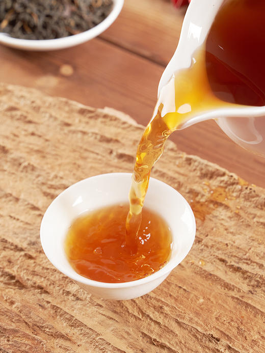 华祥苑·武夷山红茶正山小种250g礼盒 商品图4