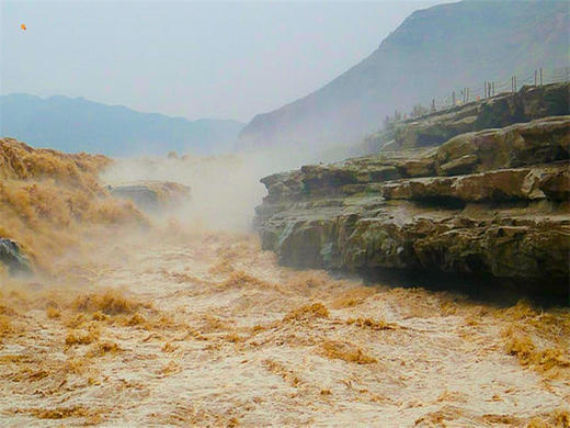 五一4日【西安华山】平遥古城-壶口瀑布-秦始皇兵马俑-西安古城-登华山 商品图1