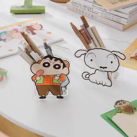 蜡笔小新亚克力笔筒（图案随机） 商品图1