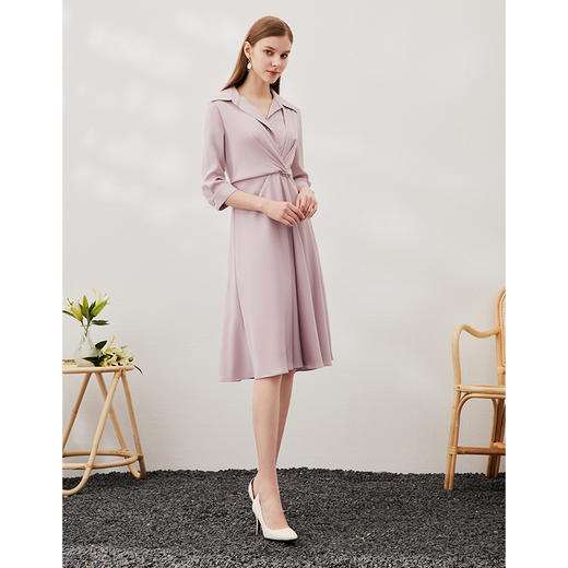 EITIE爱特爱春季新款优雅五分袖V领显瘦收腰过膝连衣裙6907628 商品图1