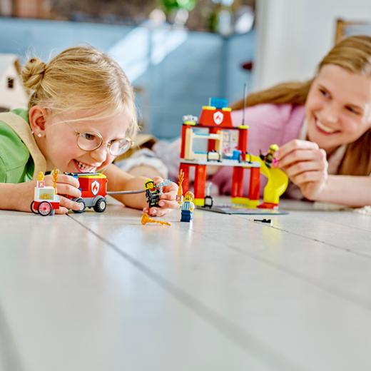 乐高积木L60375乐高城市系列消防局与消防车 商品图3