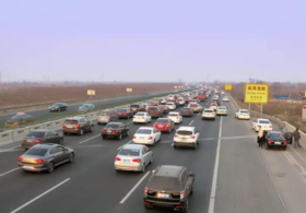 春节吃饭喝了酒，第二天什么时候能开车？