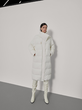 立体领长款羽绒服
