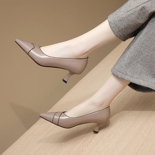 优雅百搭，舒适柔软尖头真皮高跟小皮鞋GLS534 商品图3