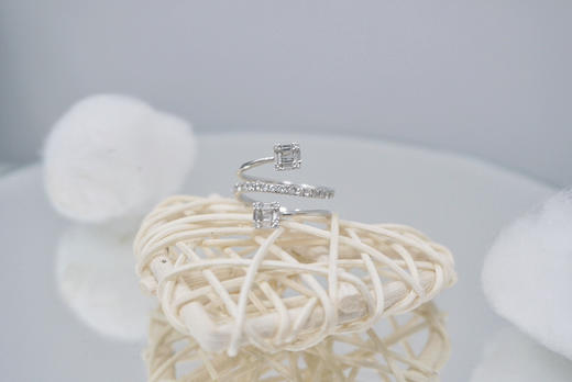 「清冽」钻石白金戒指 商品图1
