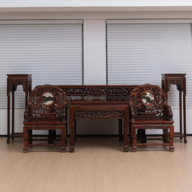 二十世纪 红木满雕荷花纹中堂成套（一堂十八件）