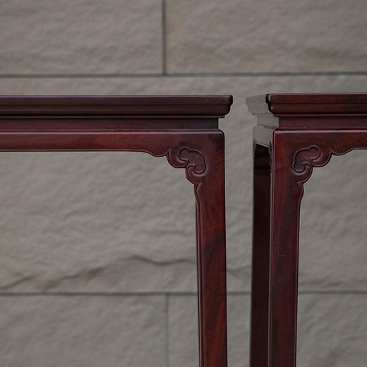 红木束腰卷球足带托泥云纹方香几（一对） 商品图3