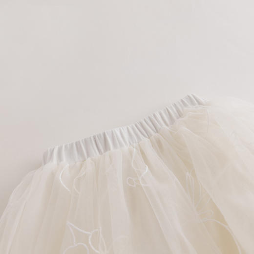 【马克珍妮 芦芙】春装新款 女童网纱刺绣花苞半身裙230260 商品图3